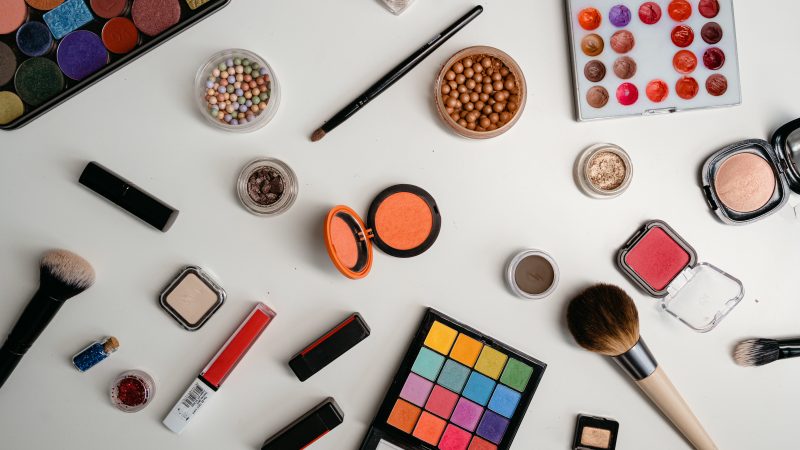 MUST-HAVE BEAUTY PRODUCTS: MAKEUP FOR BEGINNERS